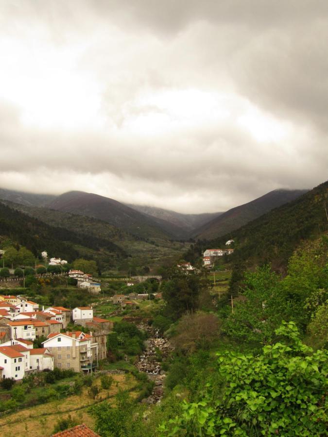 Вилла Casa Encantada - Alvoco Da Serra Экстерьер фото